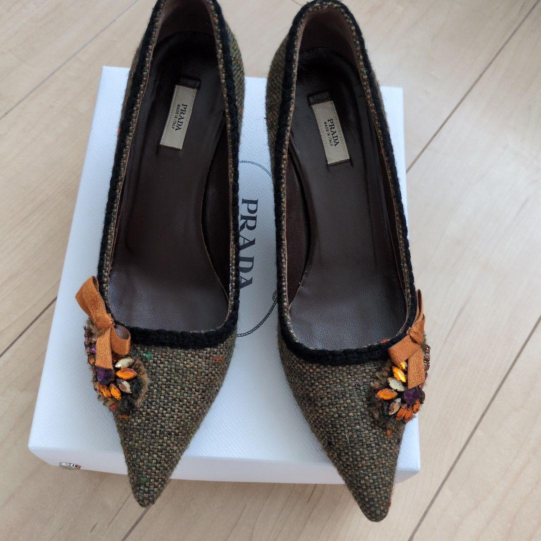 PRADA オリーブグリーン ポインテッドトゥ ハイヒール