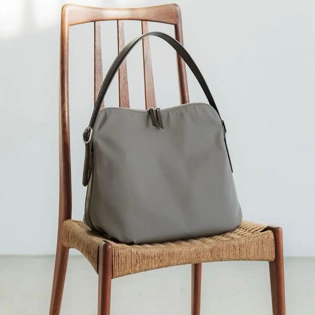 crewre ナイロンレザーショルダーバッグ mocha gray