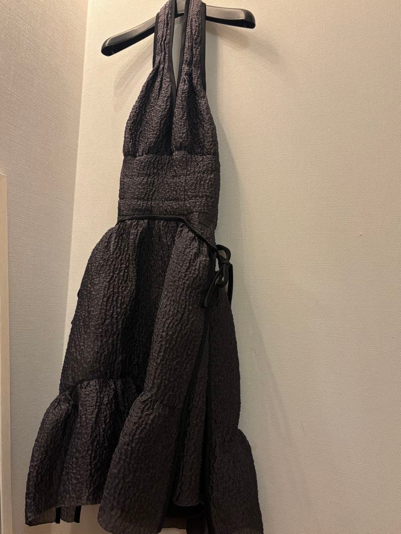 PRADA ホルターネックワンピース