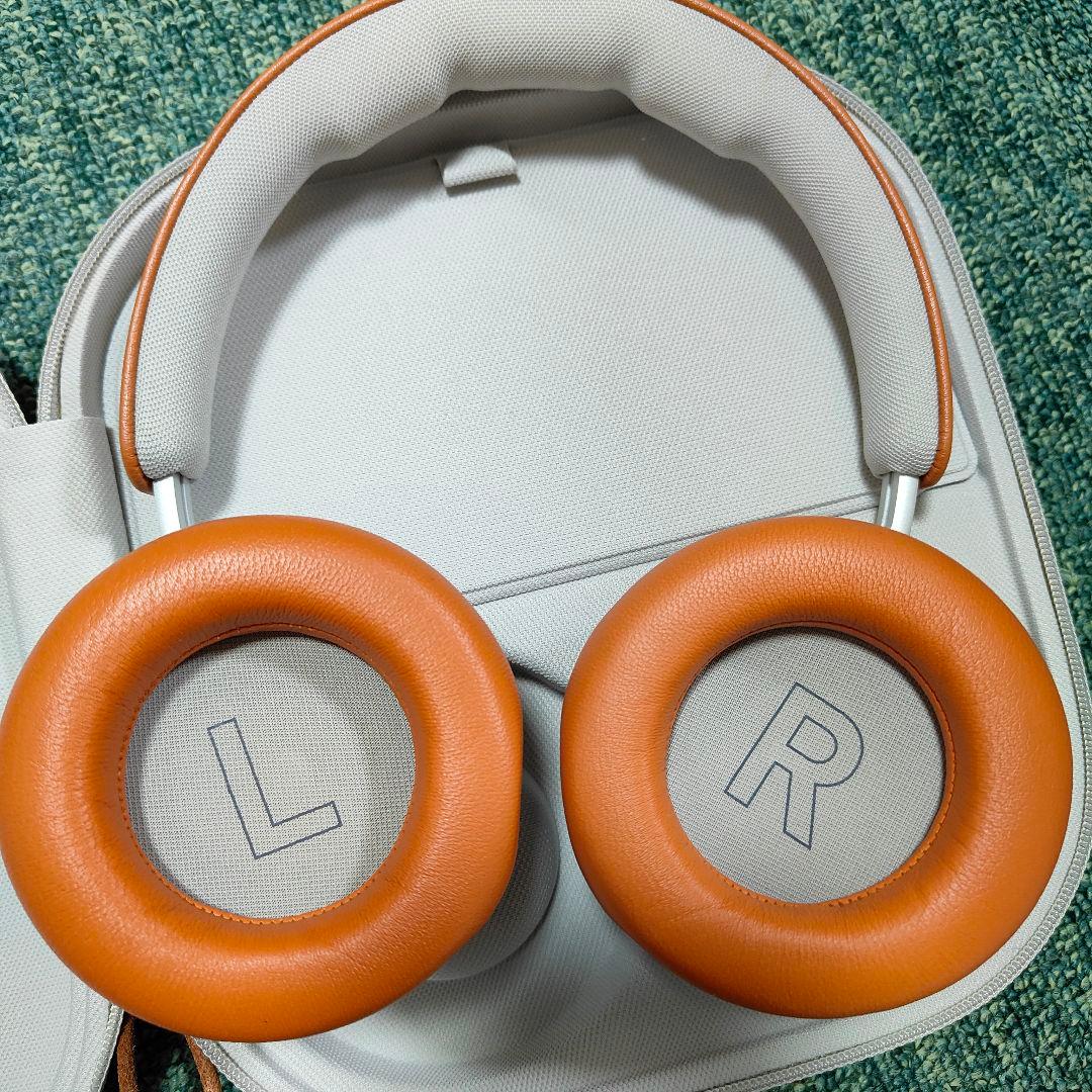 Bang & Olufsen Beoplay HX ワイヤレスヘッドホン