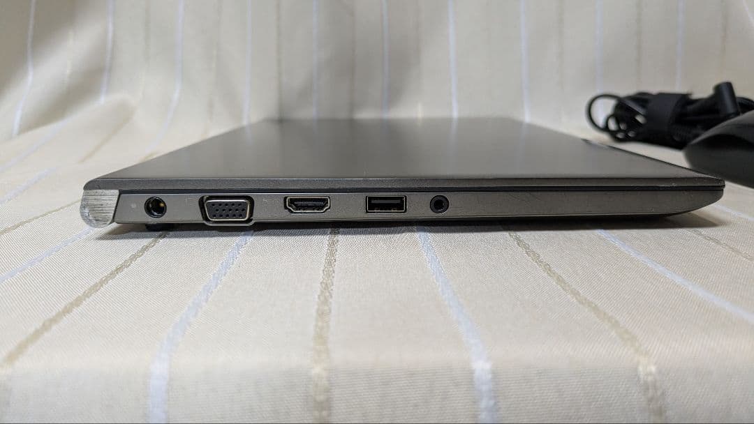 SSD起動早い☆ダイナブックR63/Mモバイルノート i5 8GB 256GB