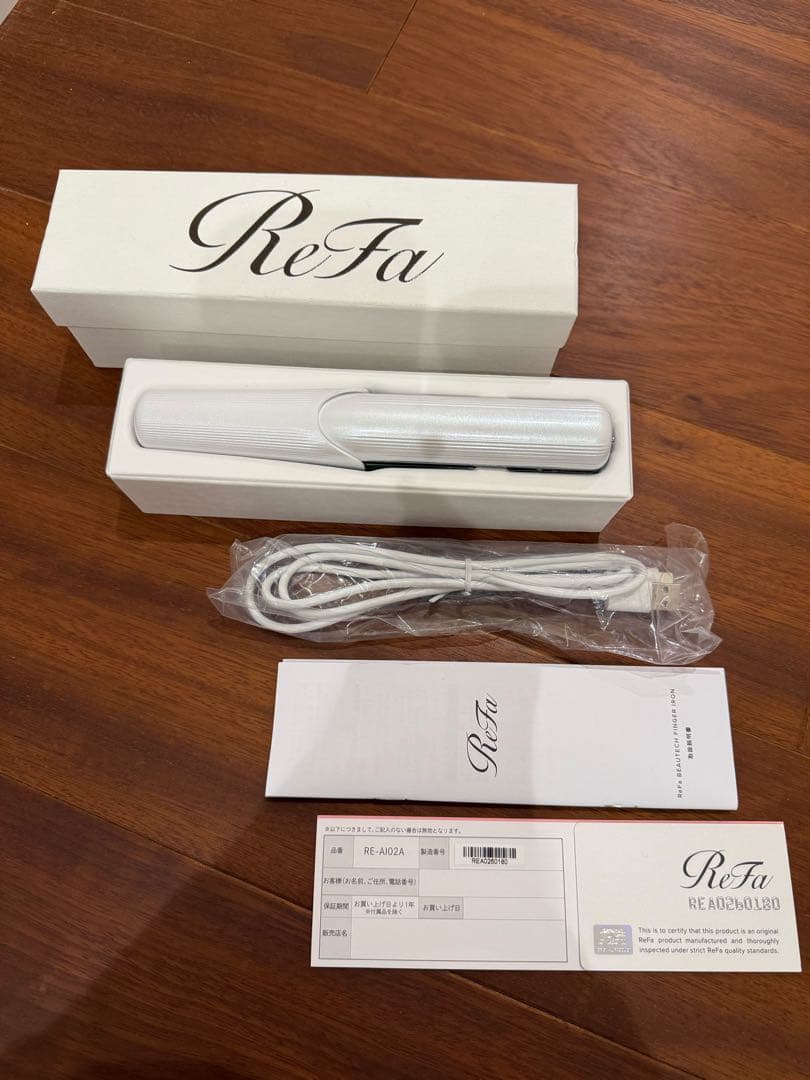 リファ　ヘアーアイロン