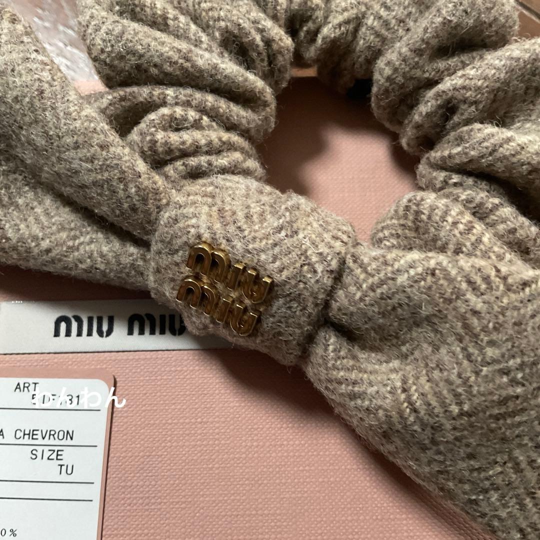 短期出品 miumiu シュシュ