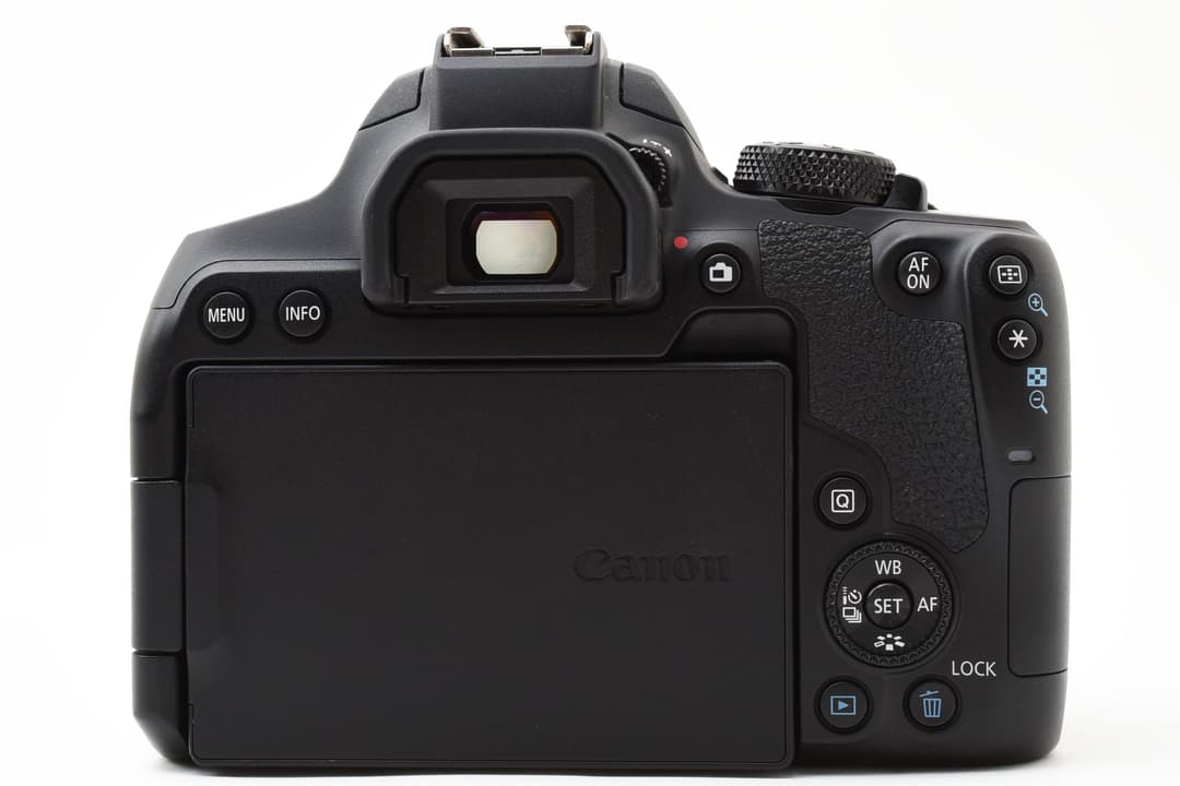 超美品 Canon キャノン EOS Kiss X10i Wi-Fi #7647