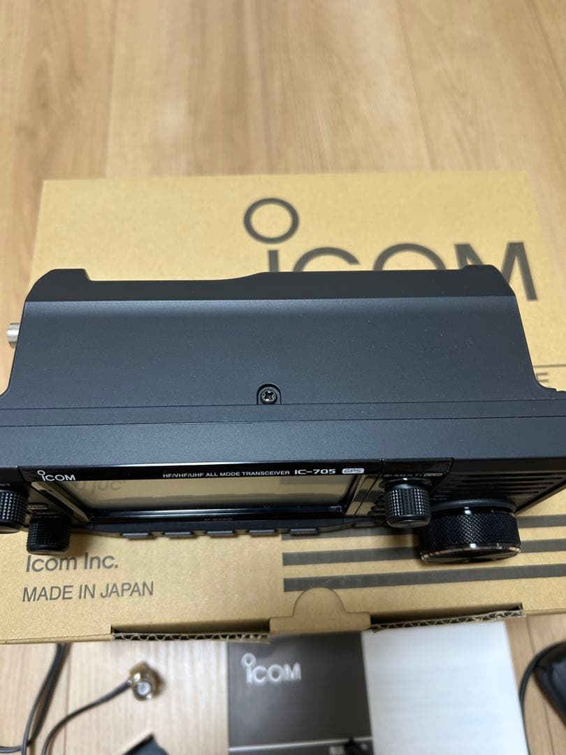 ICOM IC-705 トランシーバー