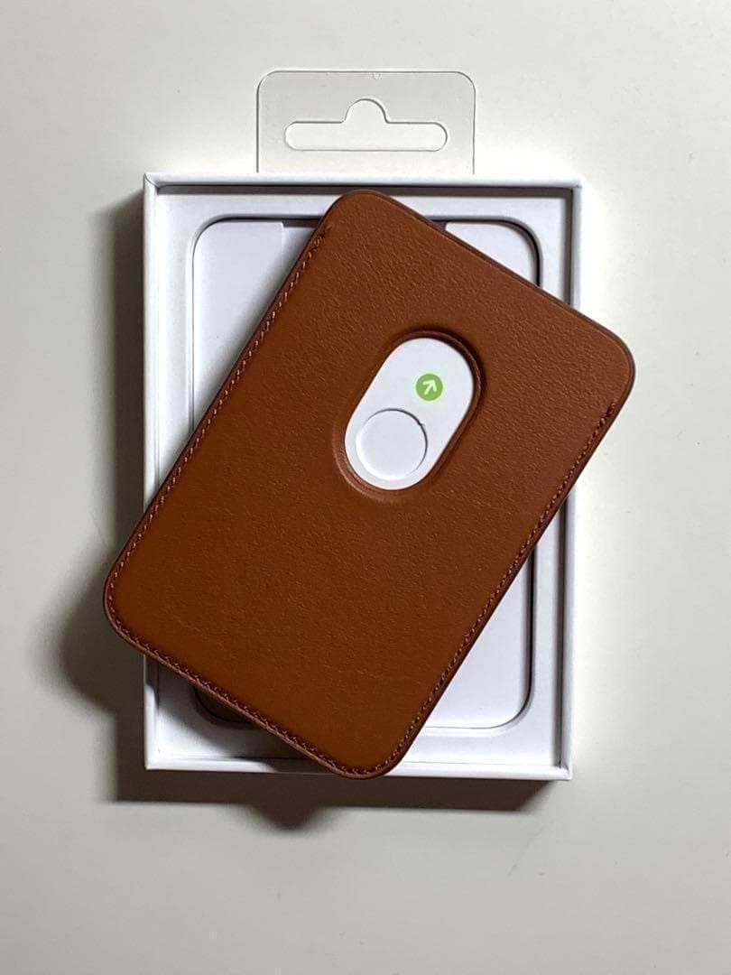 【新品】純正 MagSafe対応 iPhoneレザーウォレット・サドルブラウン①
