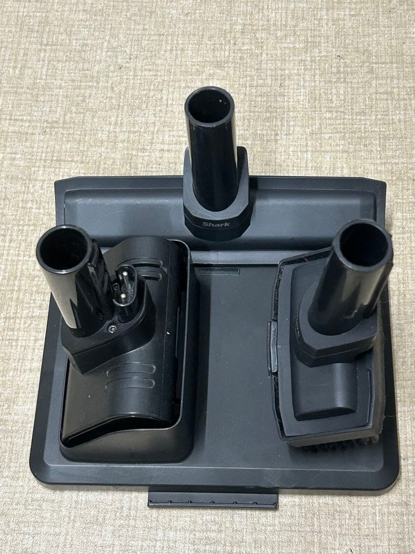 Shark シャーク　コードレススティッククリーナー　CS601JBK