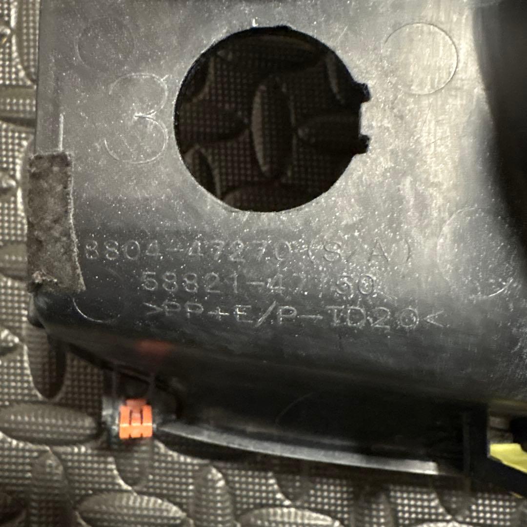 トヨタ プリウス 50 後期 純正センターコンソール　パネル　塗装品　おまけ付き