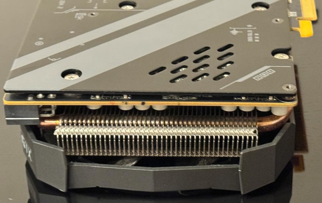 ZOTAC GEFORCE GTX 1080 Ti（本体のみ）