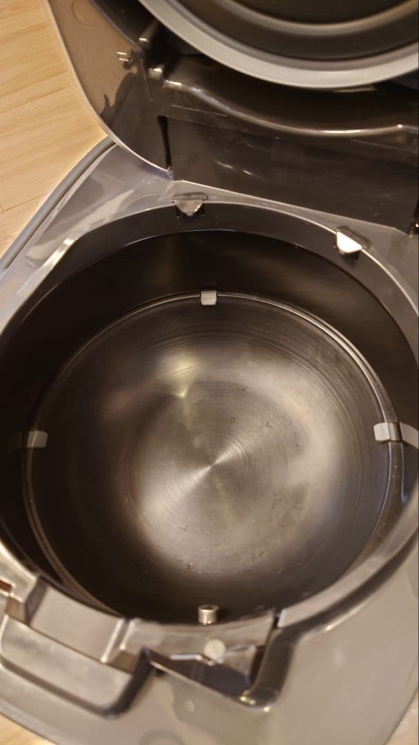 象印　圧力炊飯器　NW-PT10