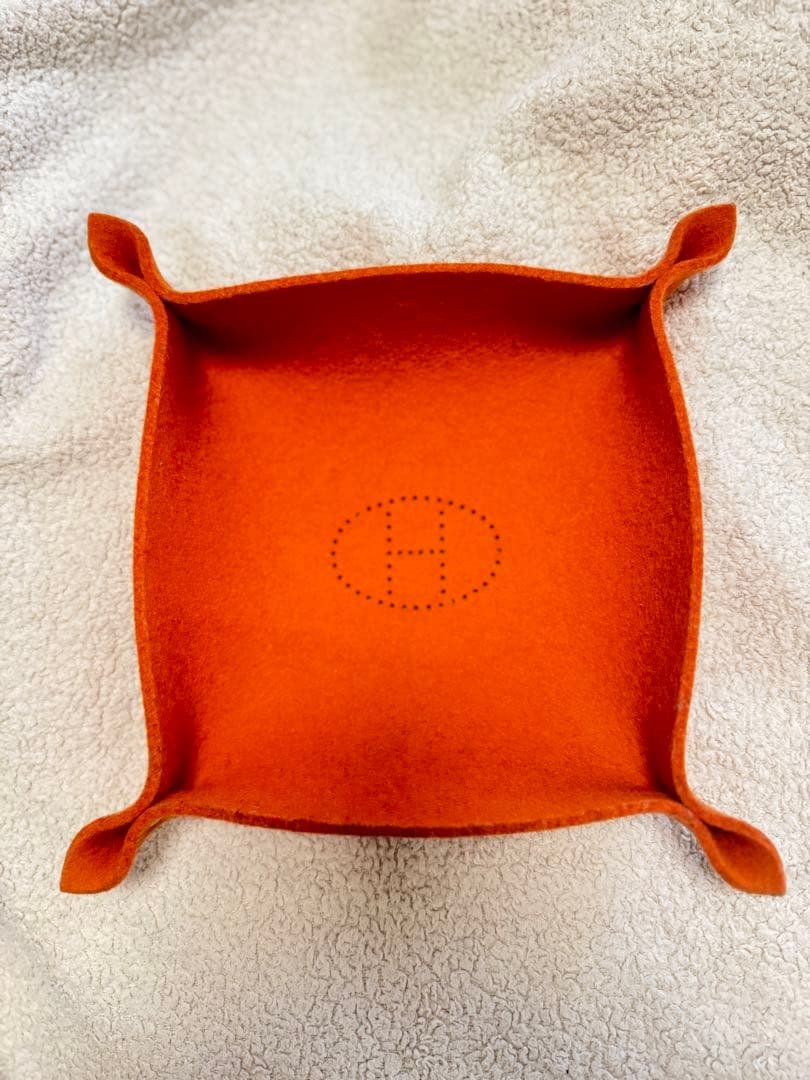 【ヨッシさん専用】HERMES オレンジ　フェルト小物入れ
