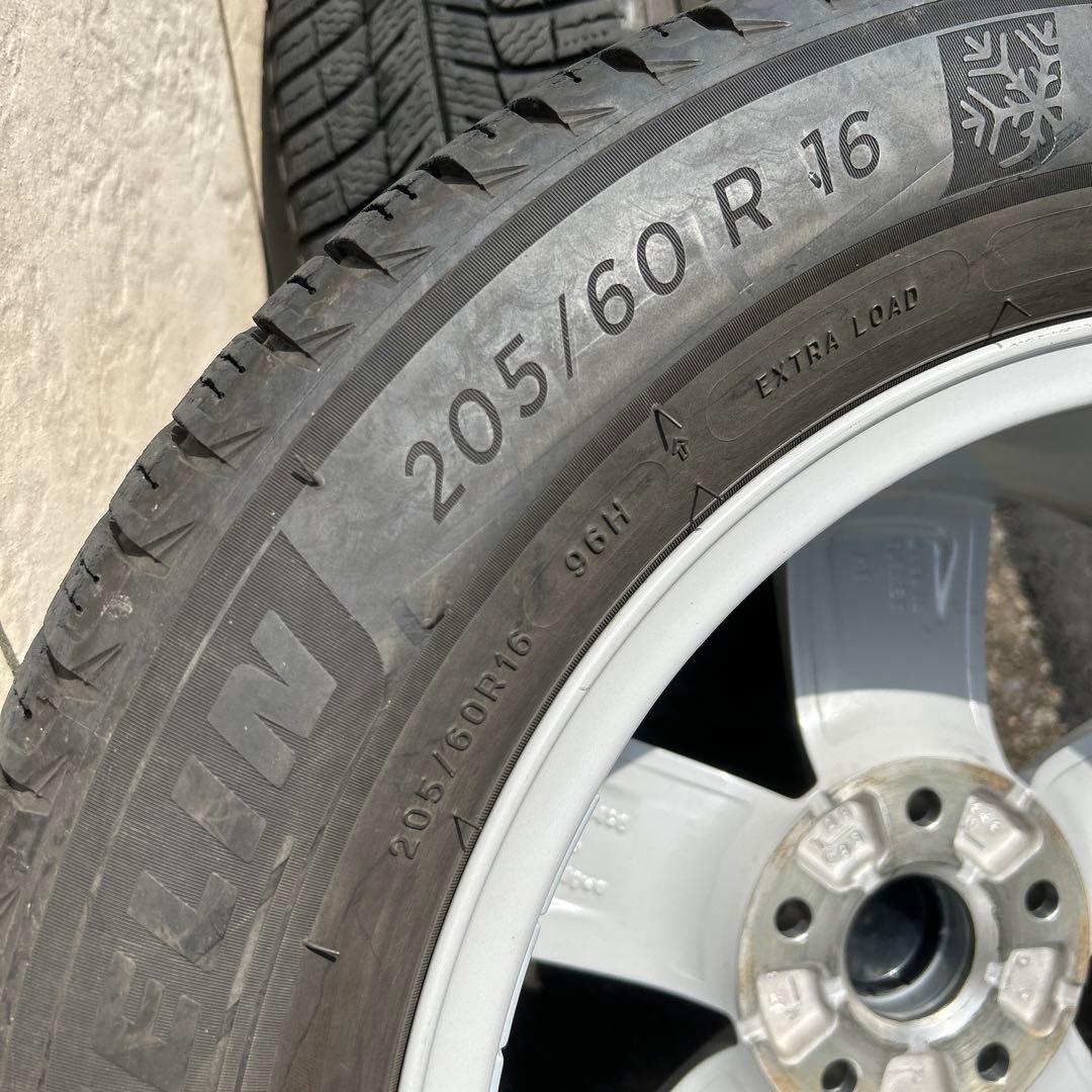 フォルクスワーゲン純正　205/60/16