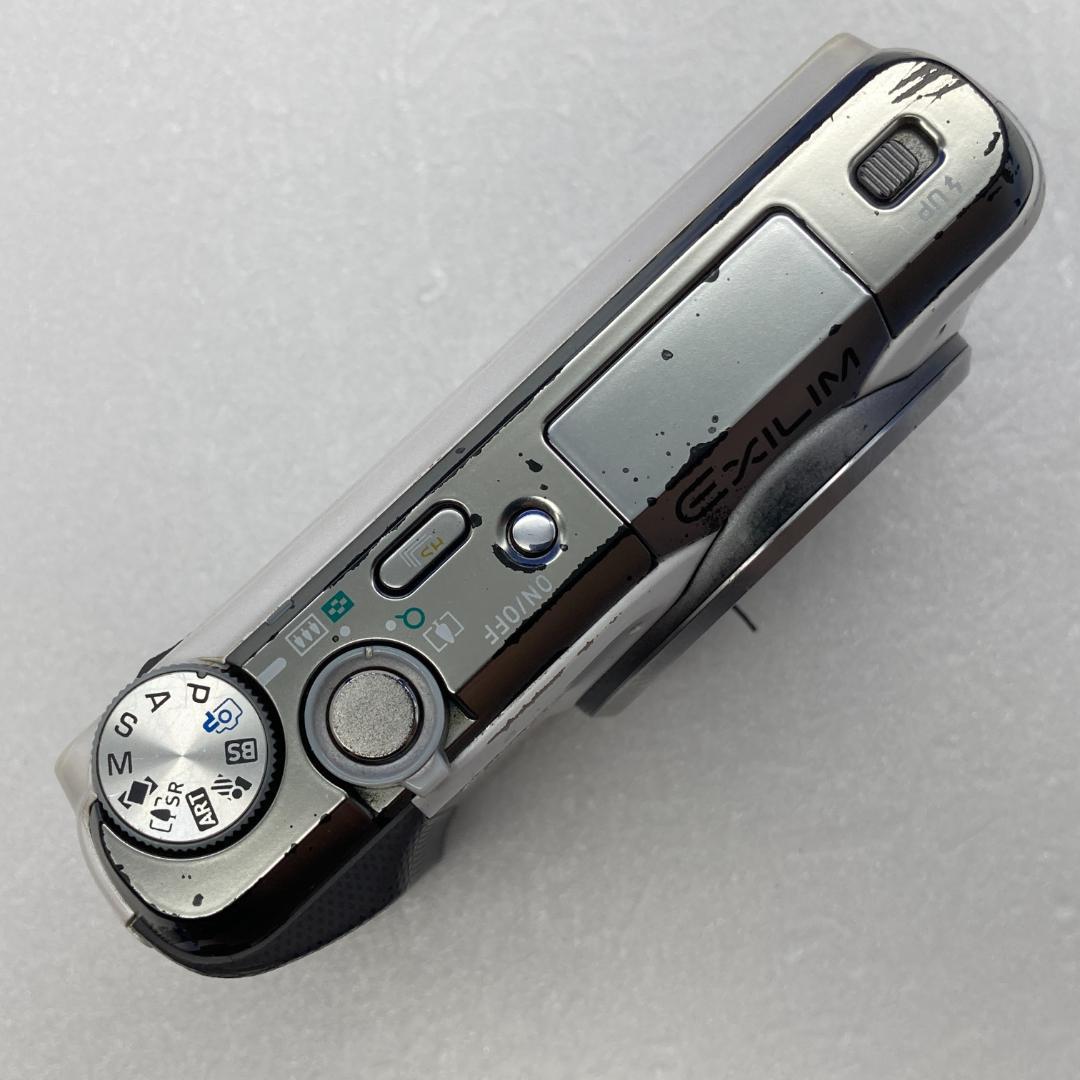 デジタルカメラ CASIO EXILIM EX-ZR700