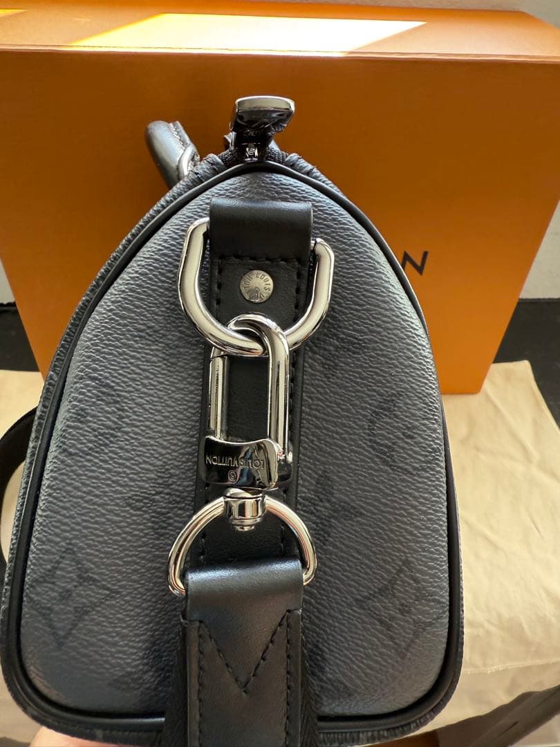 ルイヴィトン ショルダーバッグ モノグラム・エクリプス キーポル25