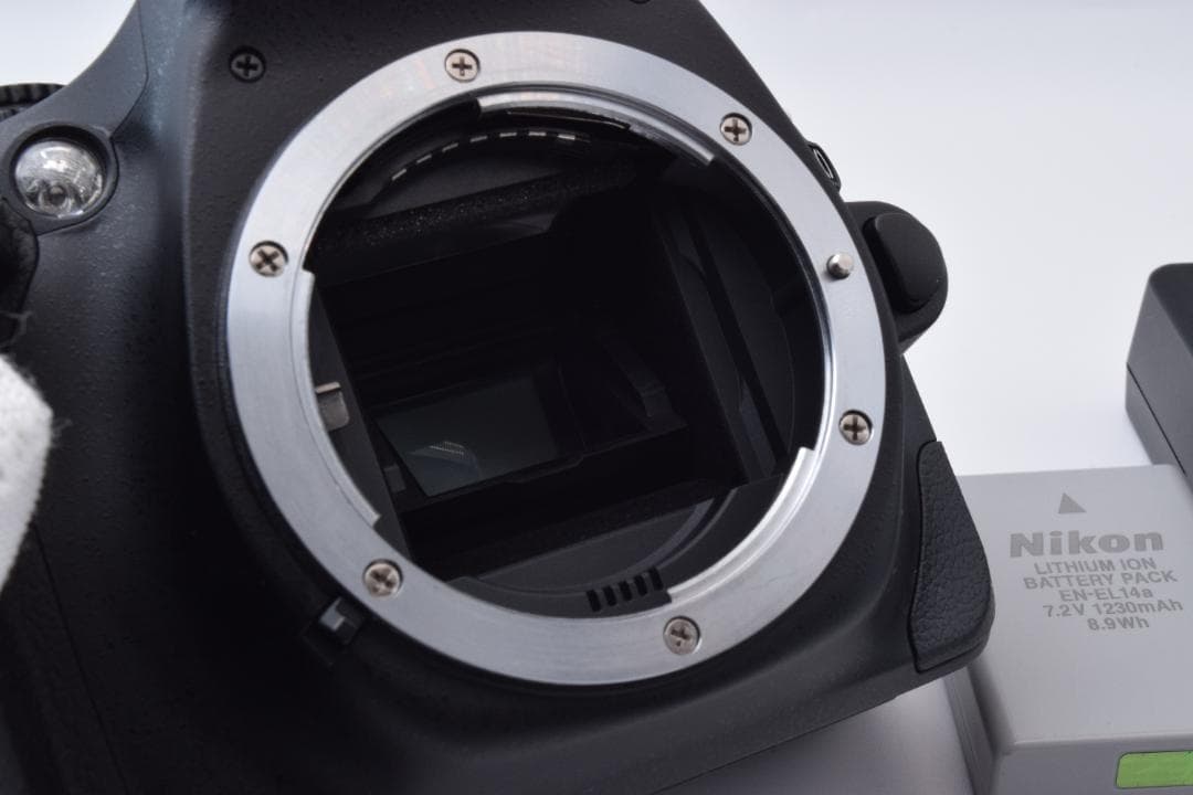 #47a 訳あり Nikon D5200 ボディ ショット数 4220