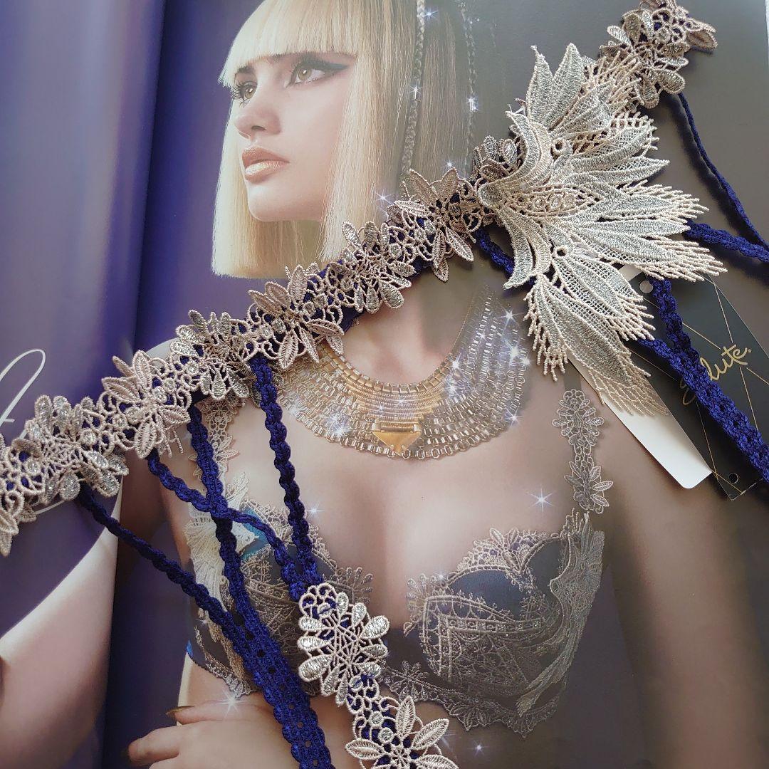 新品サルート79G王家の紋章店舗限定ガーターベルトMワコールスワロanan