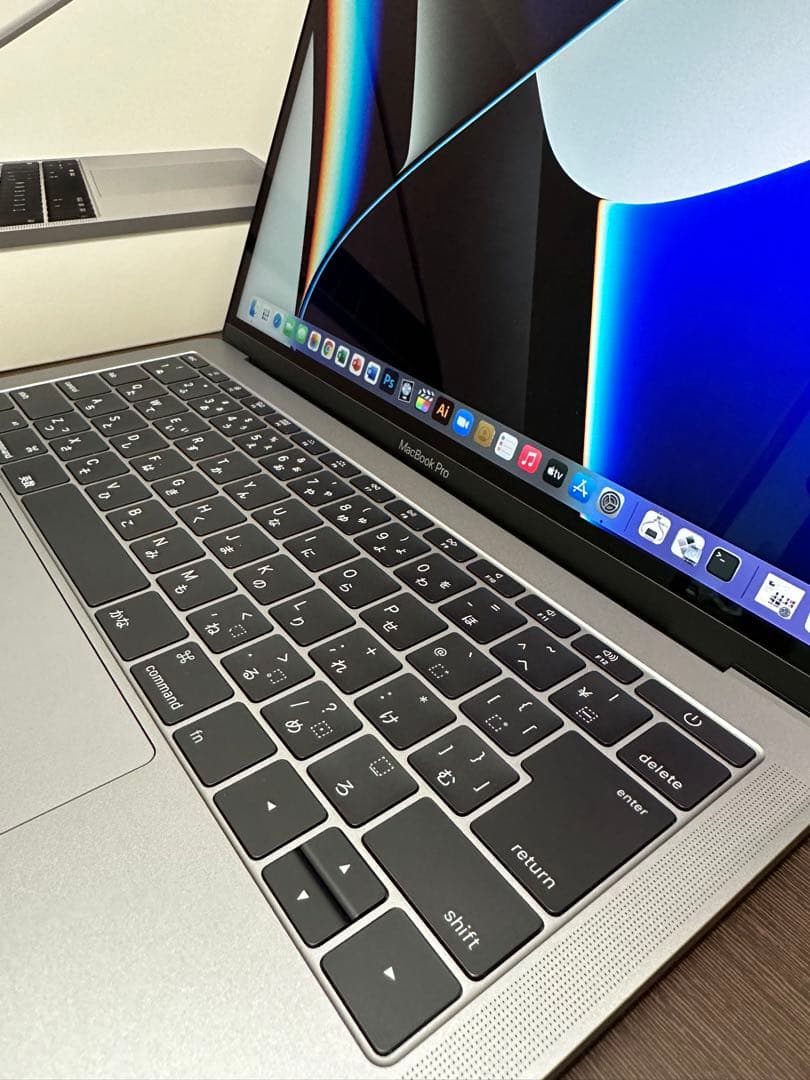 美品 Apple Macbook Pro 13インチ 元箱 Office付き
