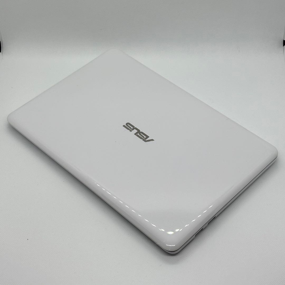 ✨美品✨ ASUS EeeBook X205TA ノートパソコン 小型軽量モデル