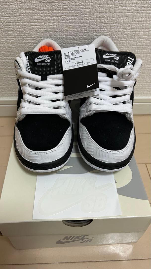 未使用品 NIKE SB DUNK LOW タイトブース FD2629-100