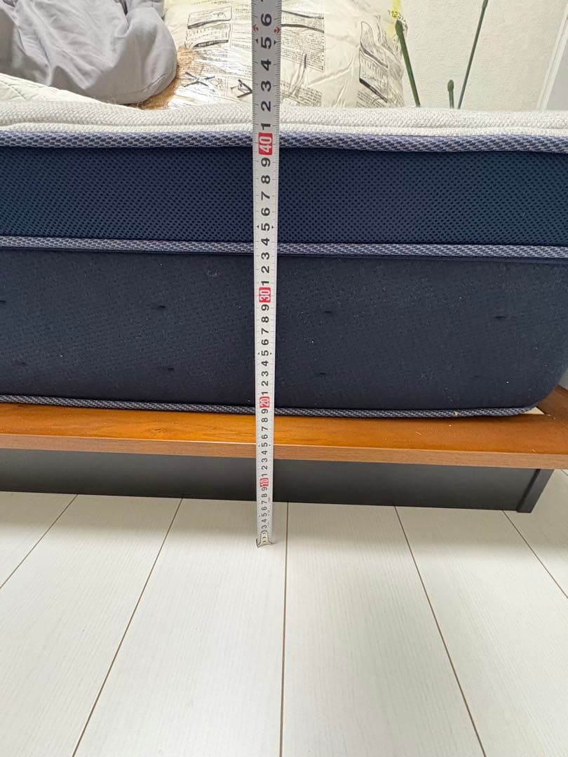 ニトリ セミダブルベッドフレーム＋高級マットレス 定価99,790万円