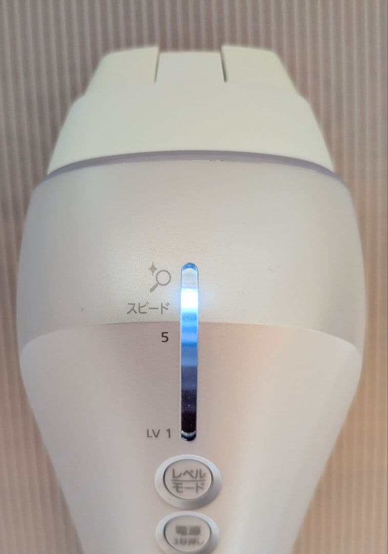 大幅お値下げ【美品】Panasonic 光美容器 ES-CWP82