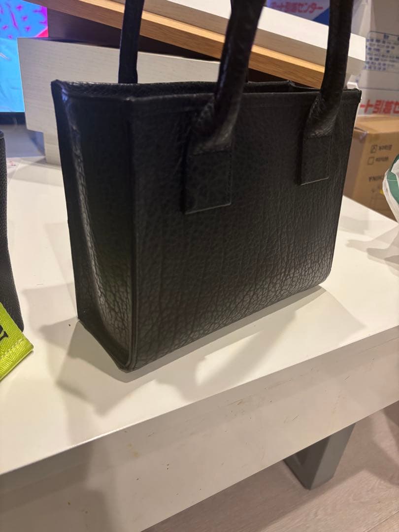 バジョルゴ　黒 レザートートバッグ 小型