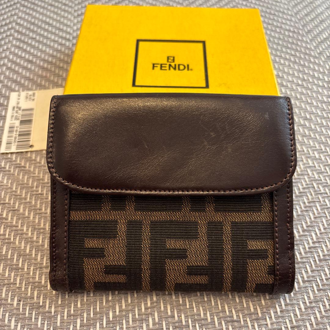 Fendi 二つ折り財布 ブラウン