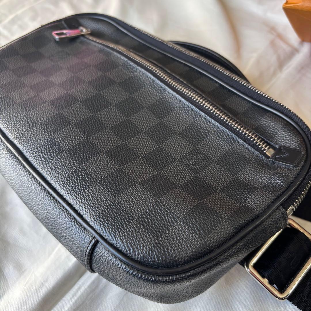 ルイヴィトン ダミエ ボディバッグ　ブラック　正規店購入