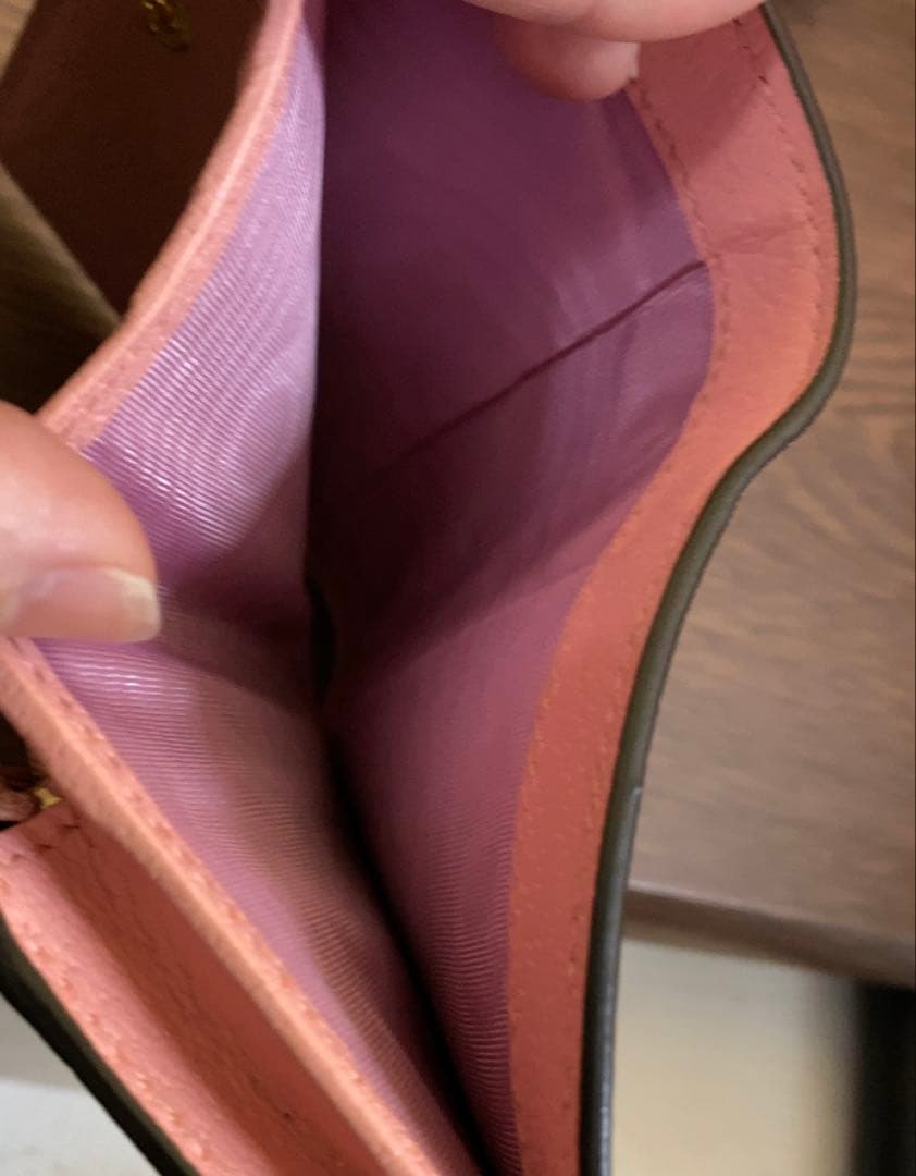 グッチ　456126　レザー　GGマーモント　さくらんぼ　イチゴ　折り財布