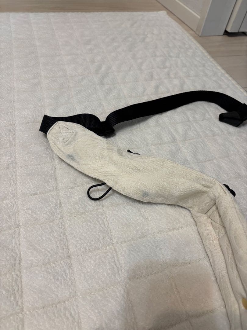 【翌日発送可】アーティポッペ　artipoppe 抱っこ紐