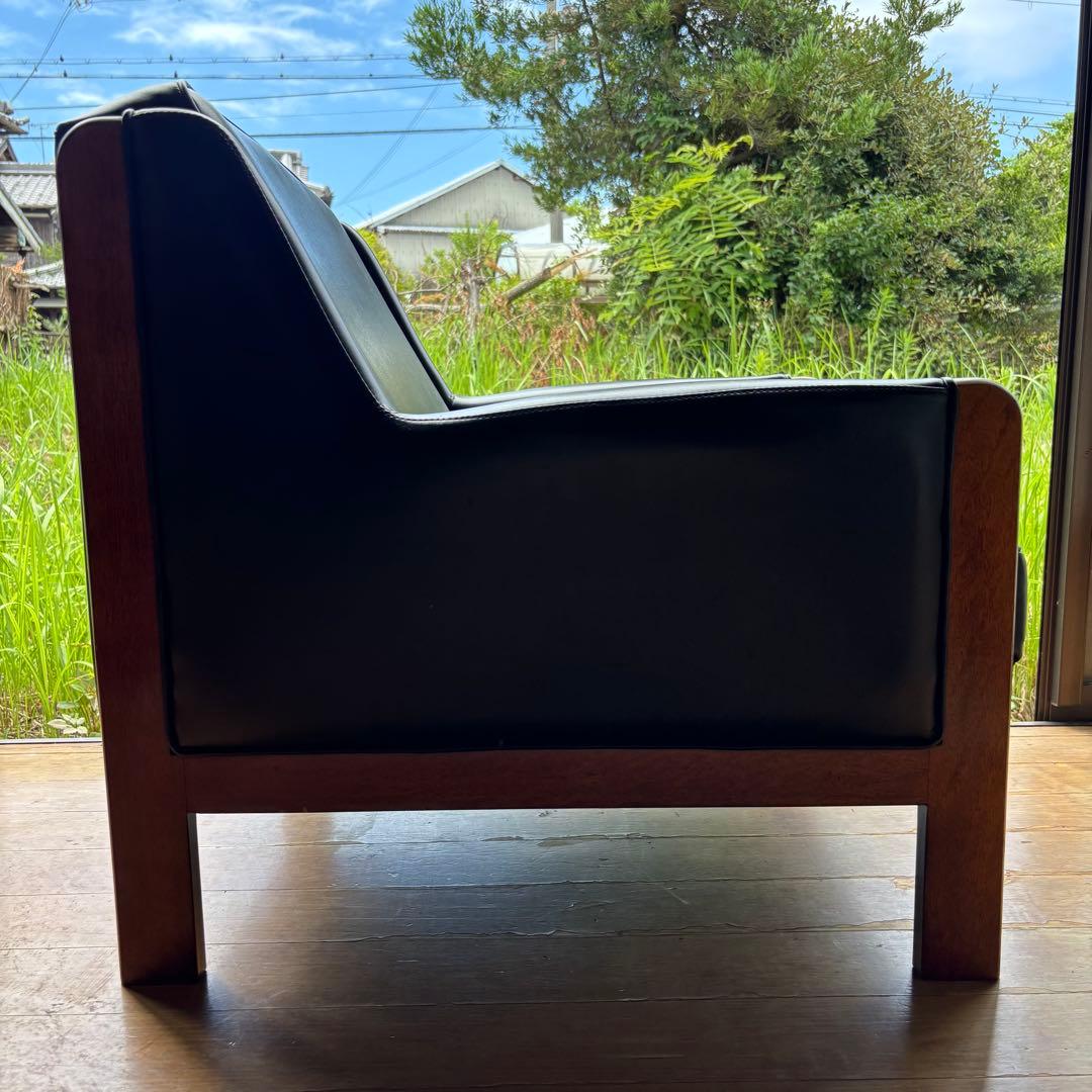 K*p様 ヴィンテージ 木肘ソファ 黒 1人掛け ソファ シンプル モダン