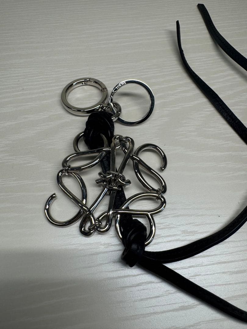 LOEWE ロエベ アナグラムチャーム