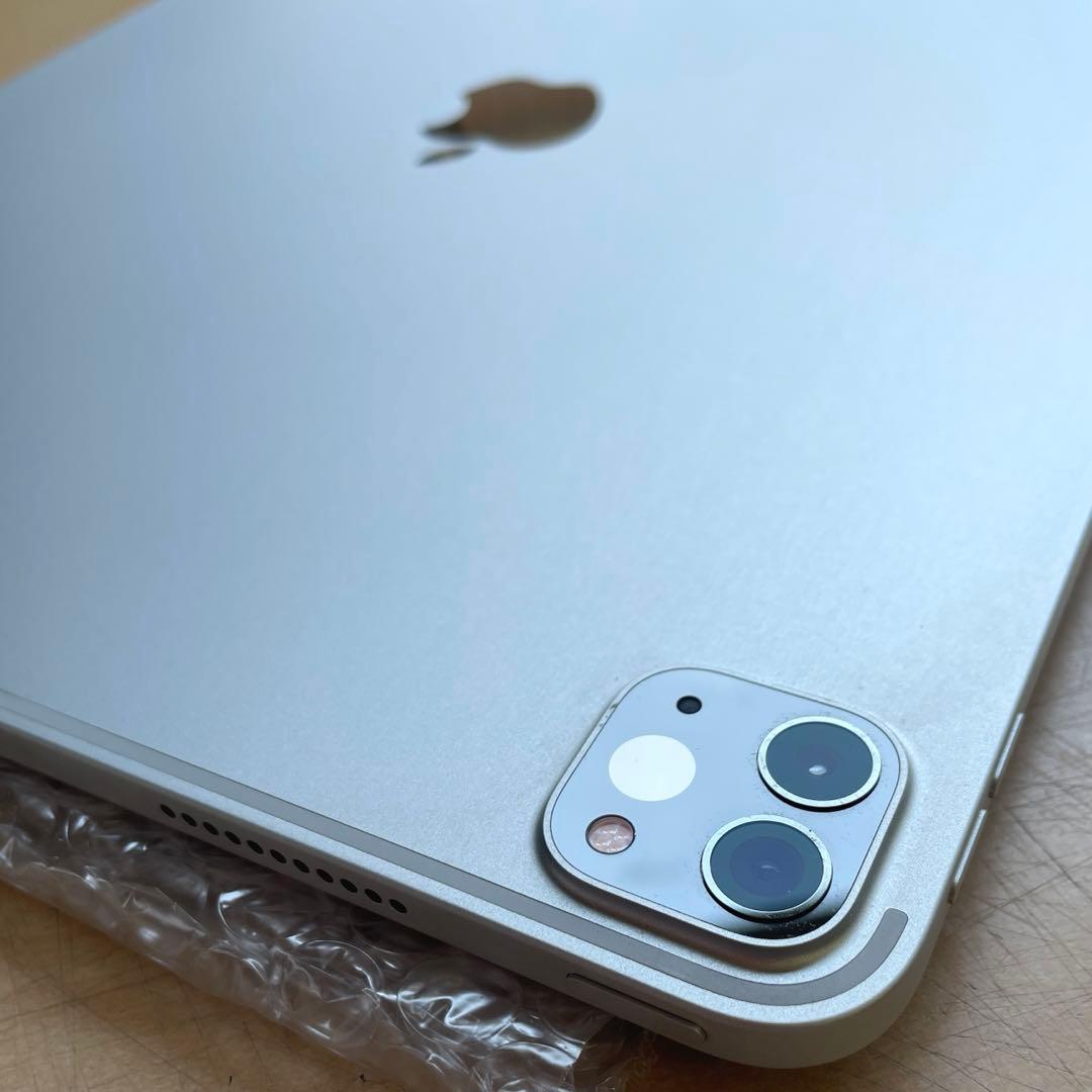 iPad Pro 12.9　第5世代　シルバー　128GB A2378超美品#6