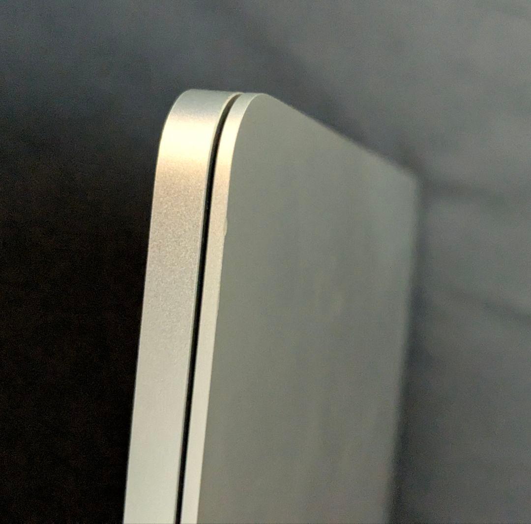 MacBook Pro 13　2017 Touch Bar Core i5