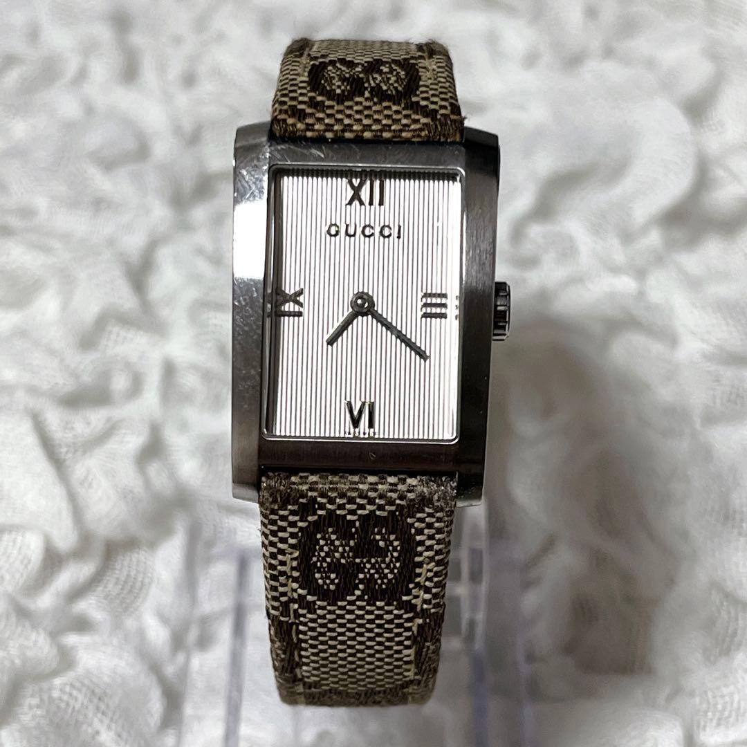 希少✨グッチ 8600J スクエアフェイス GG 腕時計 レディース　ウォッチ
