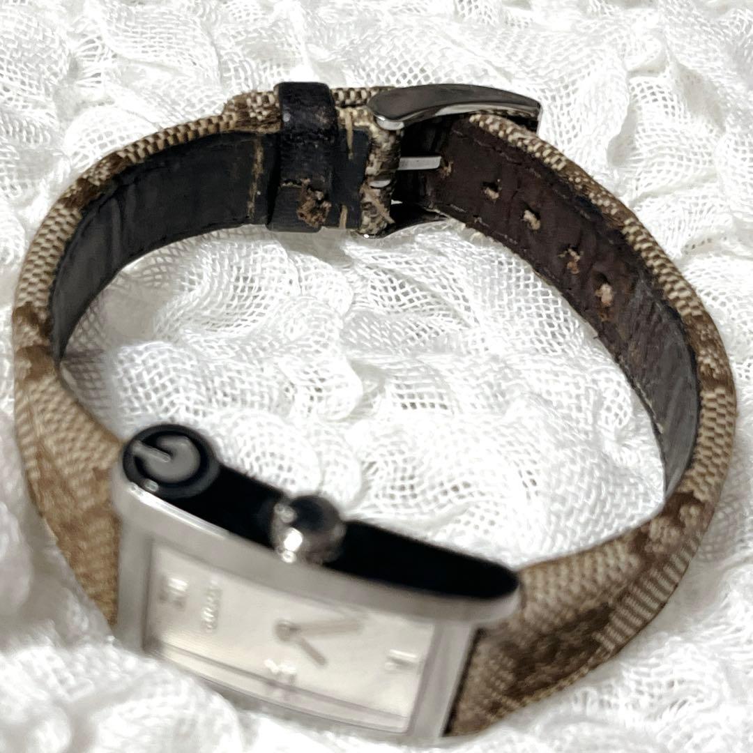 希少✨グッチ 8600J スクエアフェイス GG 腕時計 レディース　ウォッチ