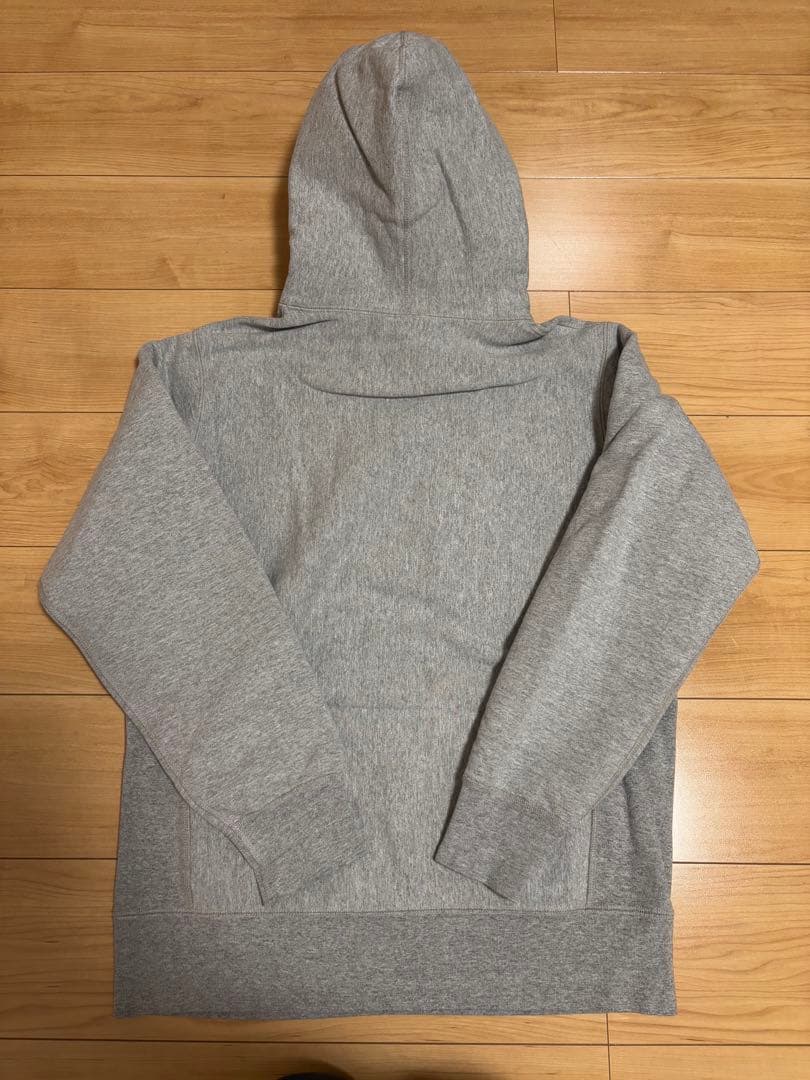 シュプリーム　ジャスティンビーバー着用　クリーチャーパーカー　Lサイズ！