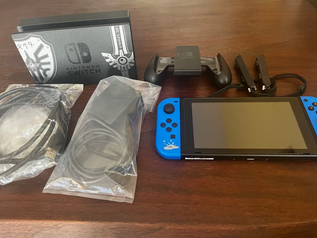 【動作確認済】Nintendo Switch ロトエディション（ソフトなし）