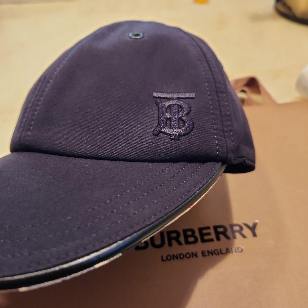 BURBERRY　キャップ