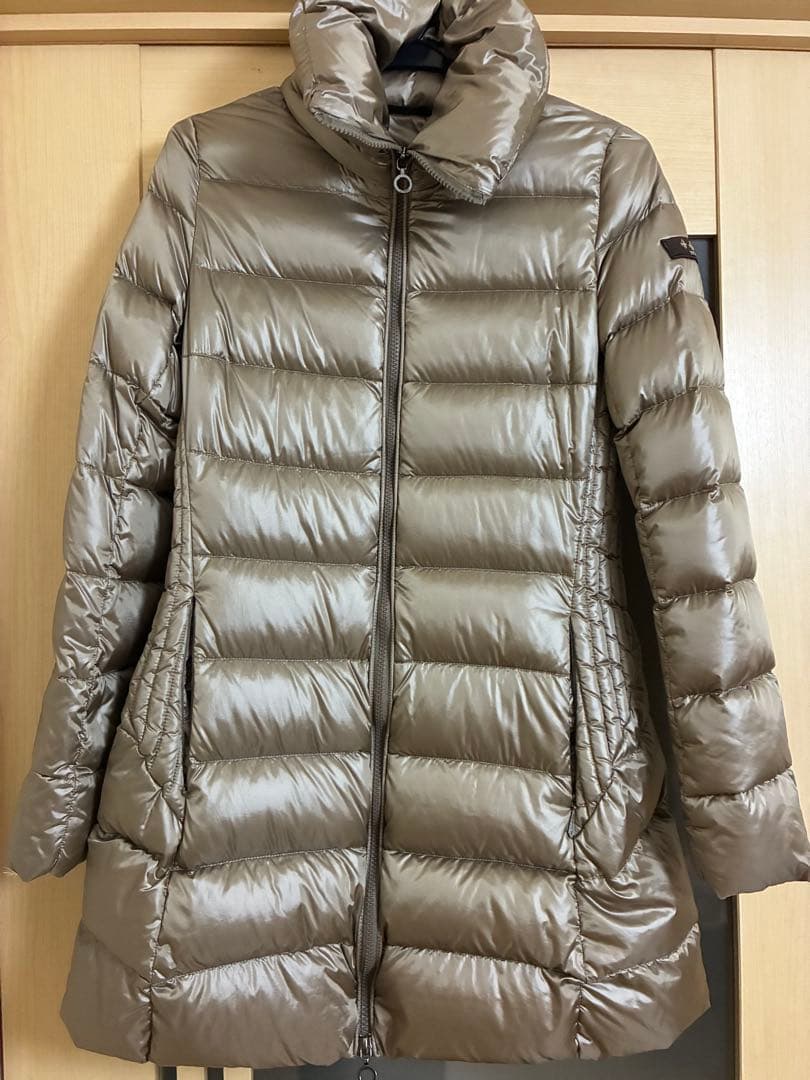 TATRAS ベージュ ダウンジャケット フード付き