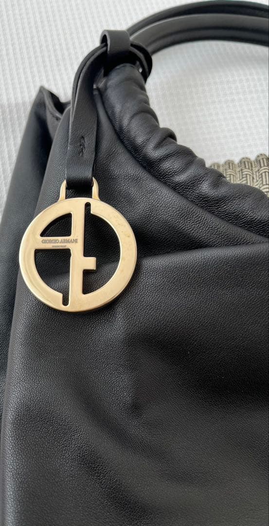 美品　ジョルジオアルマーニ　牛皮　GIORGIO ARMANI 定価30万