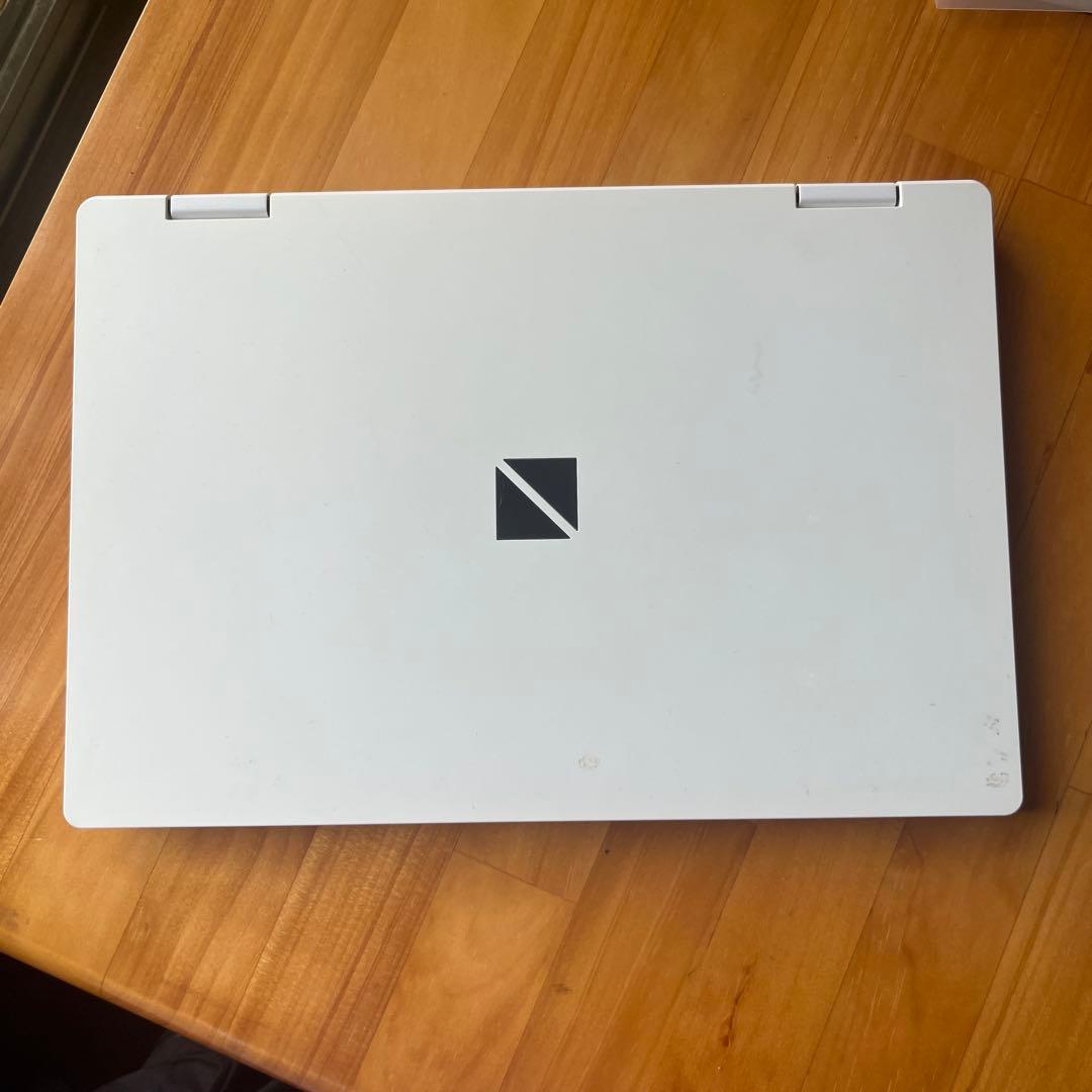 【値下げしました】NEC LAVIE ホワイトノートPC
