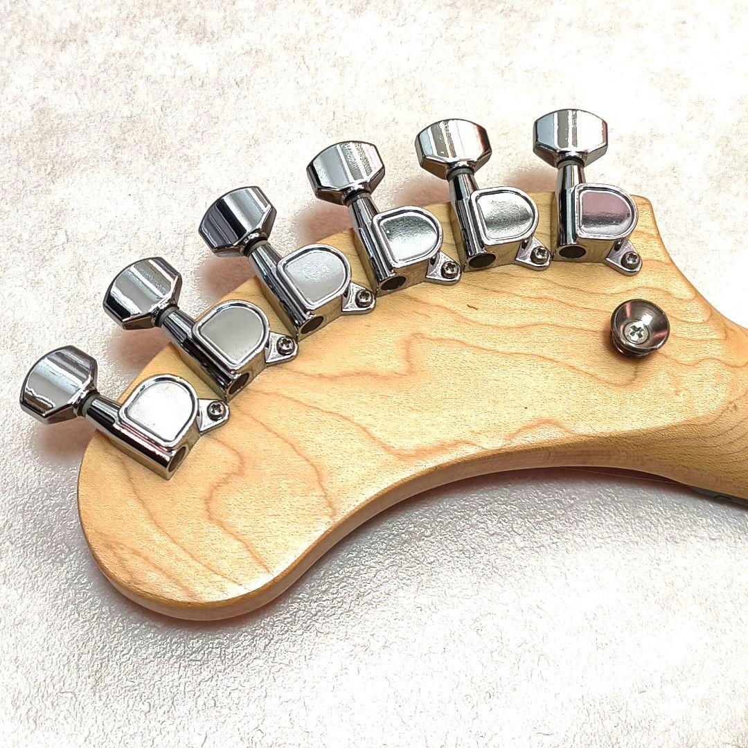 【超美品】ZO-3 レッド アンプ内蔵ミニギター 専用ケース付 ぞーさん