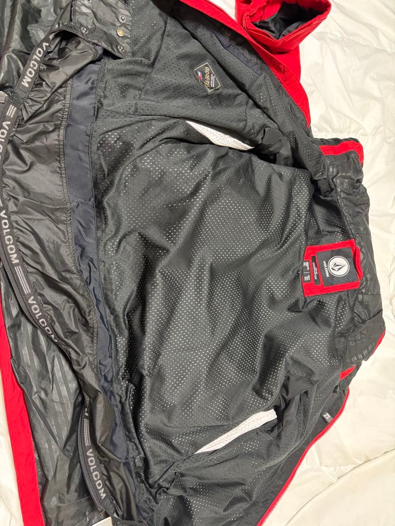 VOLCOM GORE-TEX 赤 スノボ ウェア