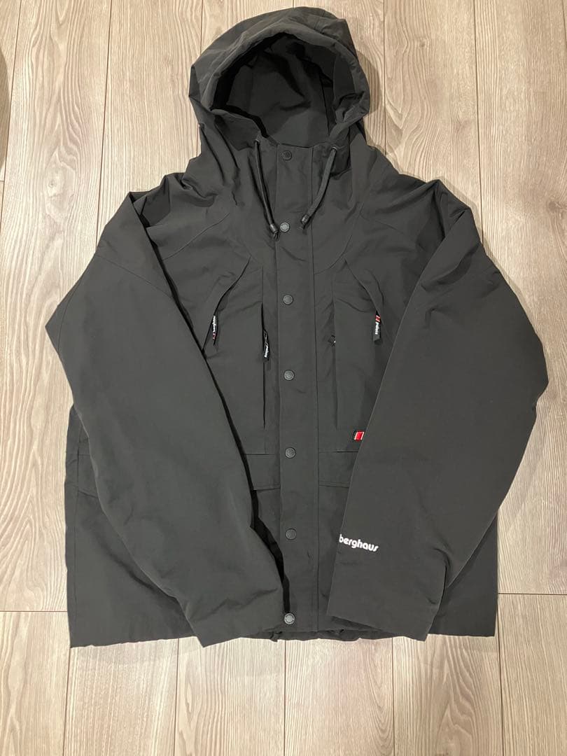 ジャケット・アウター PALACE BERGHAUS TEMPEST II JACKET