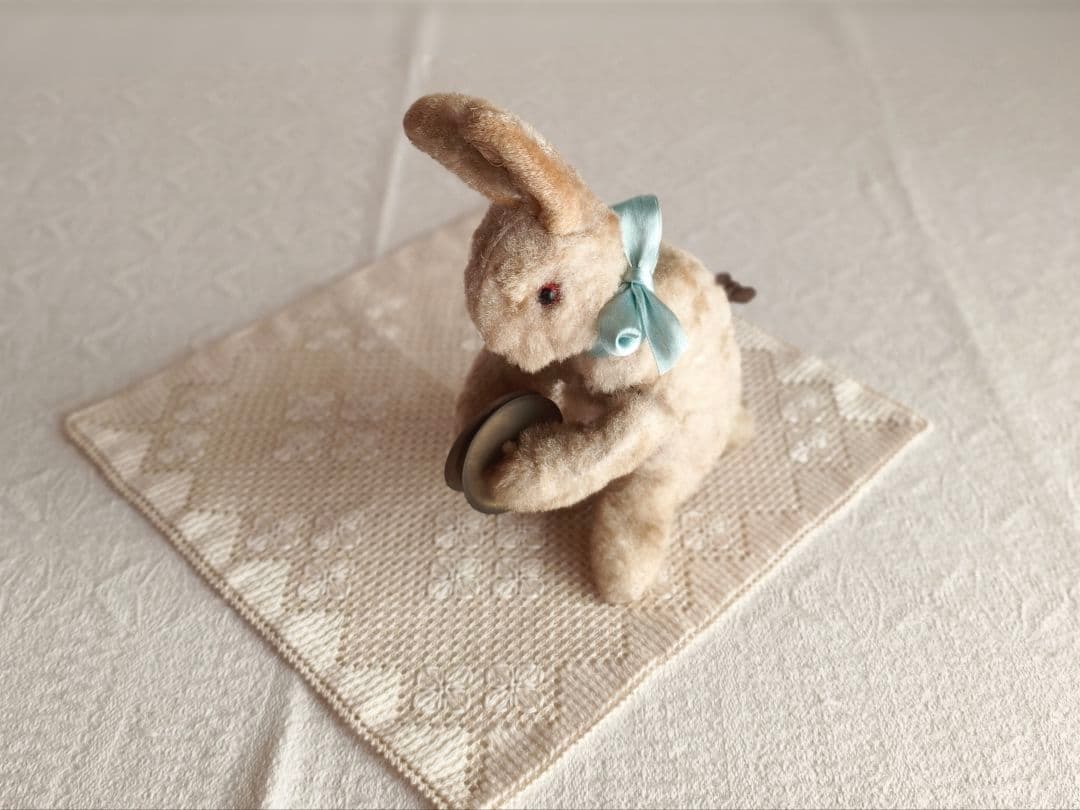 【キラキラさま】vintage ❀ ゼンマイ仕掛けの シンバル うさちゃん