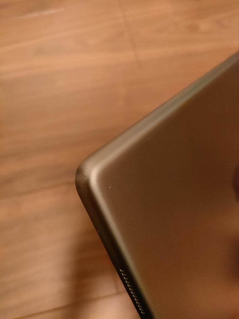 iPad 第8世代 Wi-Fiモデル 128GB MYLD2J/A　A2270