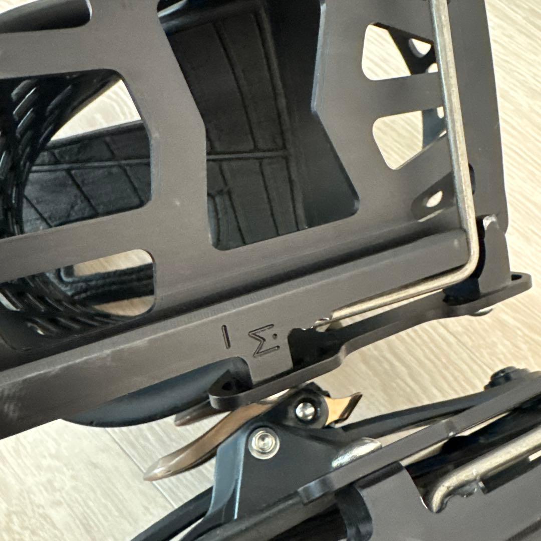 バートン　ヒッチハイカー　 スプリット用ビィンディング ビンディングのみ