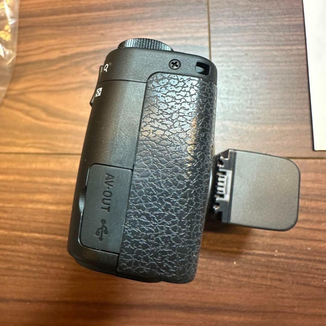 RICOH GX200 デジカメ 新品未使用 2415