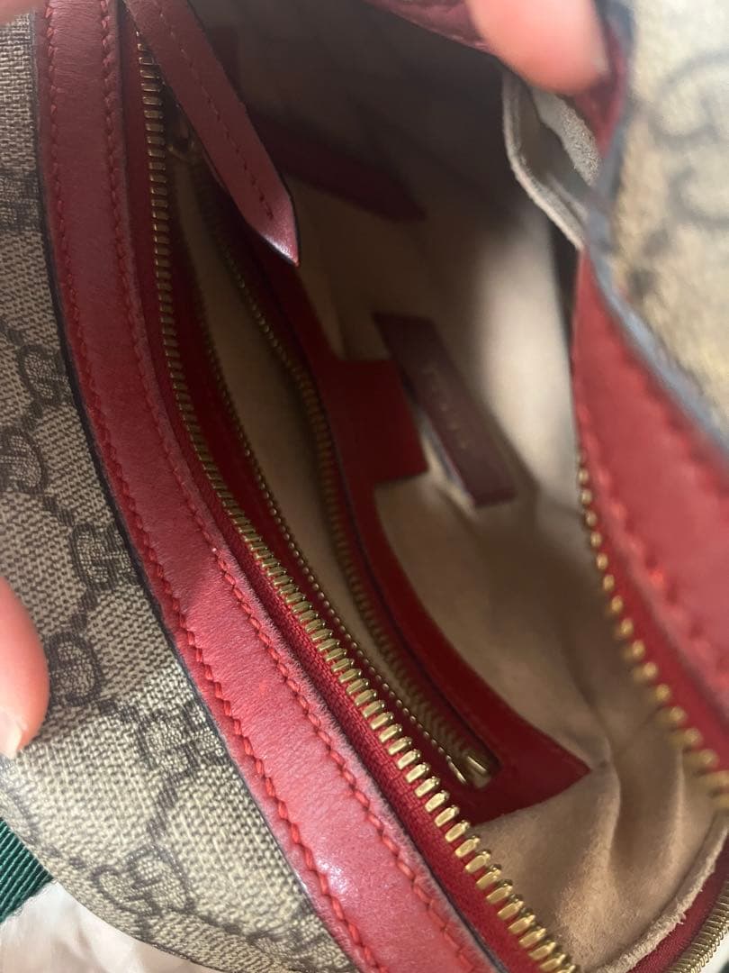 GUCCI 刺繍 リュック